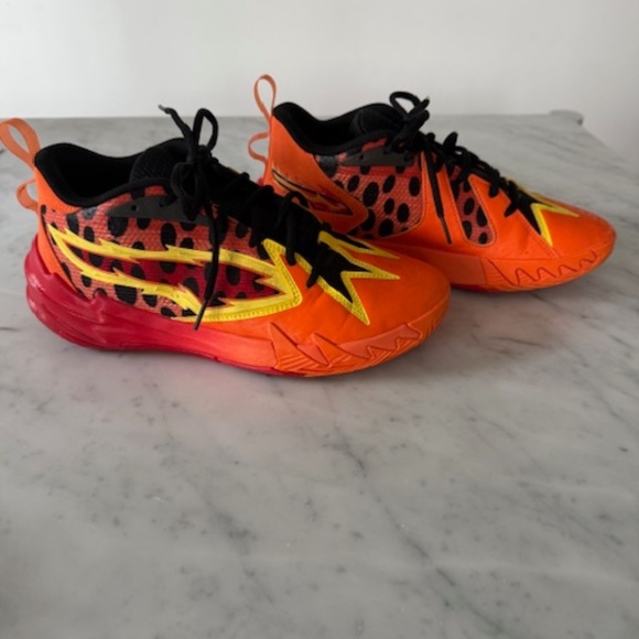 Puma x Cheetos Scoot Zeros "Flamin' Hot" sneakers - Picture 2 of 10